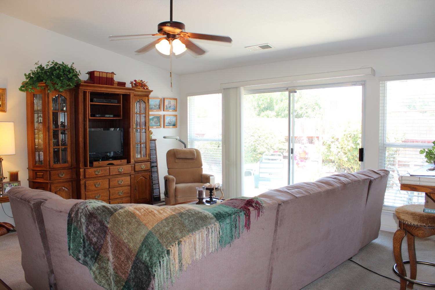 229 Lake St, Kingsburg, CA 93631