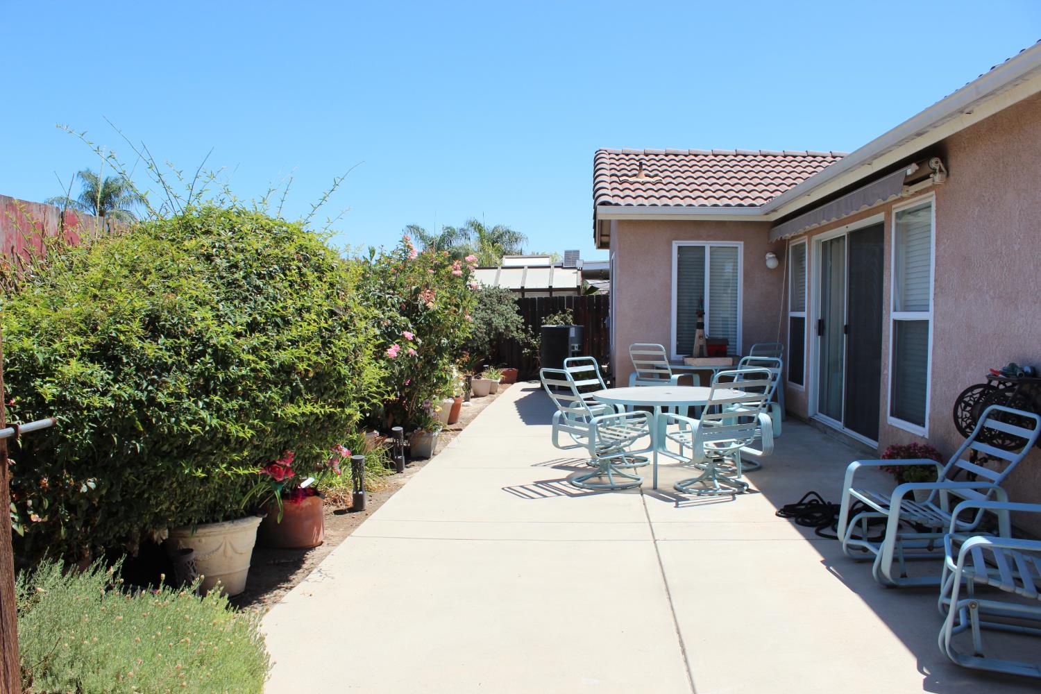 229 Lake St, Kingsburg, CA 93631