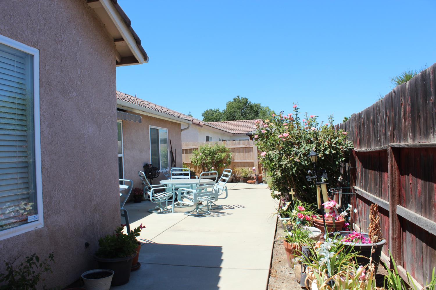 229 Lake St, Kingsburg, CA 93631