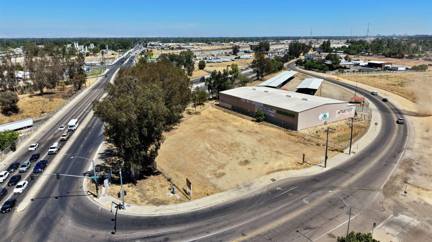 3998 N Parkway Ave, Fresno, CA 93722