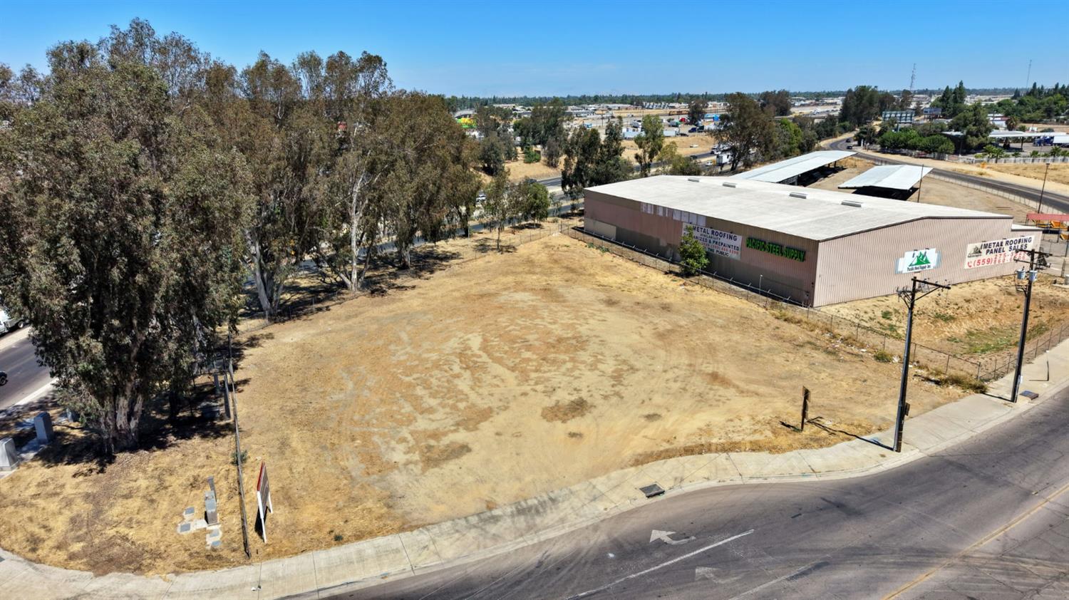 3998 N Parkway Ave, Fresno, CA 93722