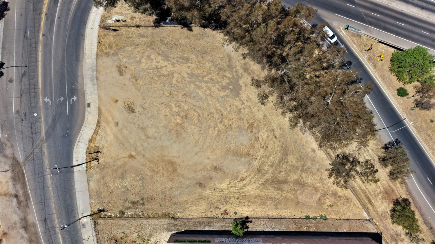 3998 N Parkway Ave, Fresno, CA 93722