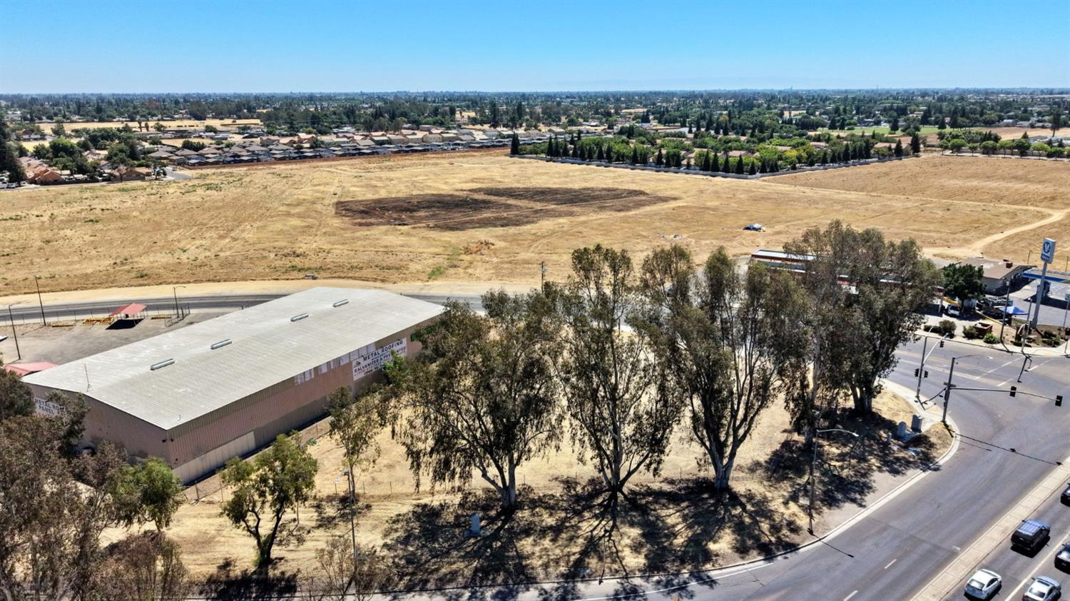 3998 N Parkway Ave, Fresno, CA 93722