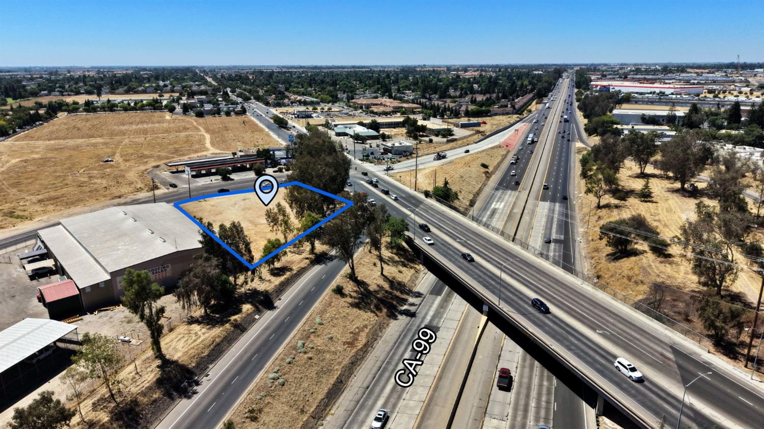 3998 N Parkway Ave, Fresno, CA 93722