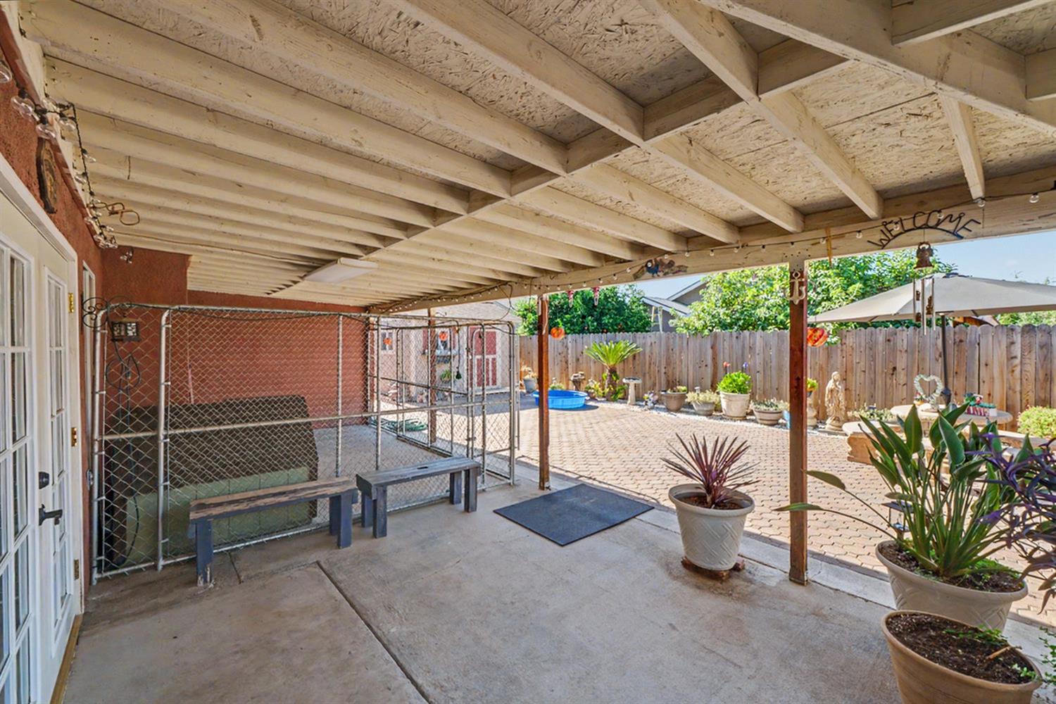 1431 Souza St, Orange Cove, CA 93646