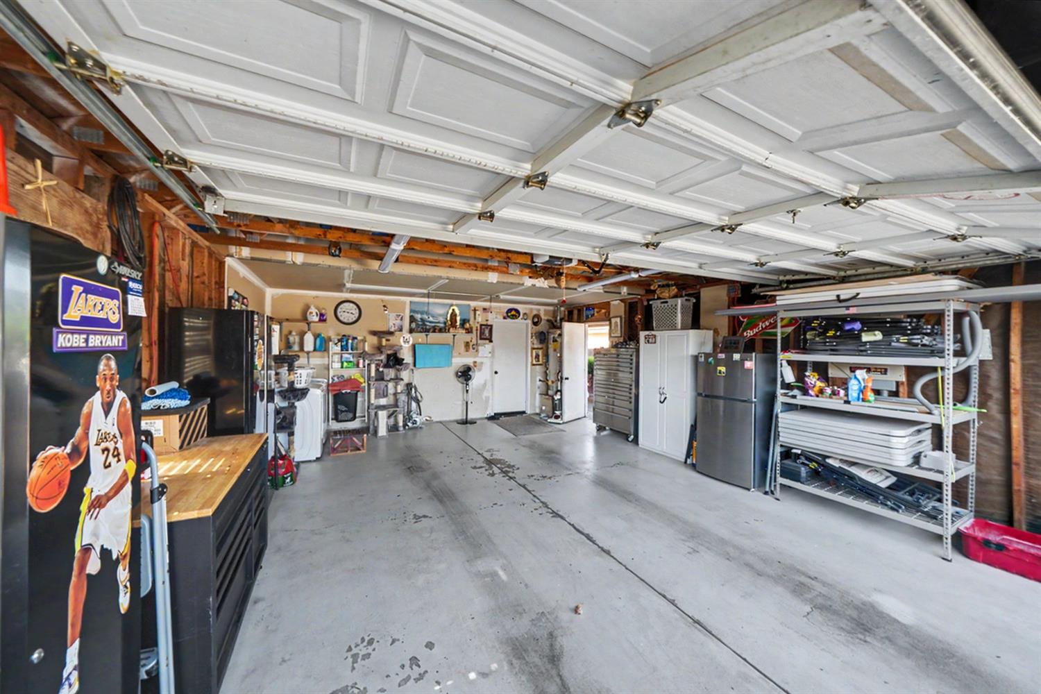 1431 Souza St, Orange Cove, CA 93646