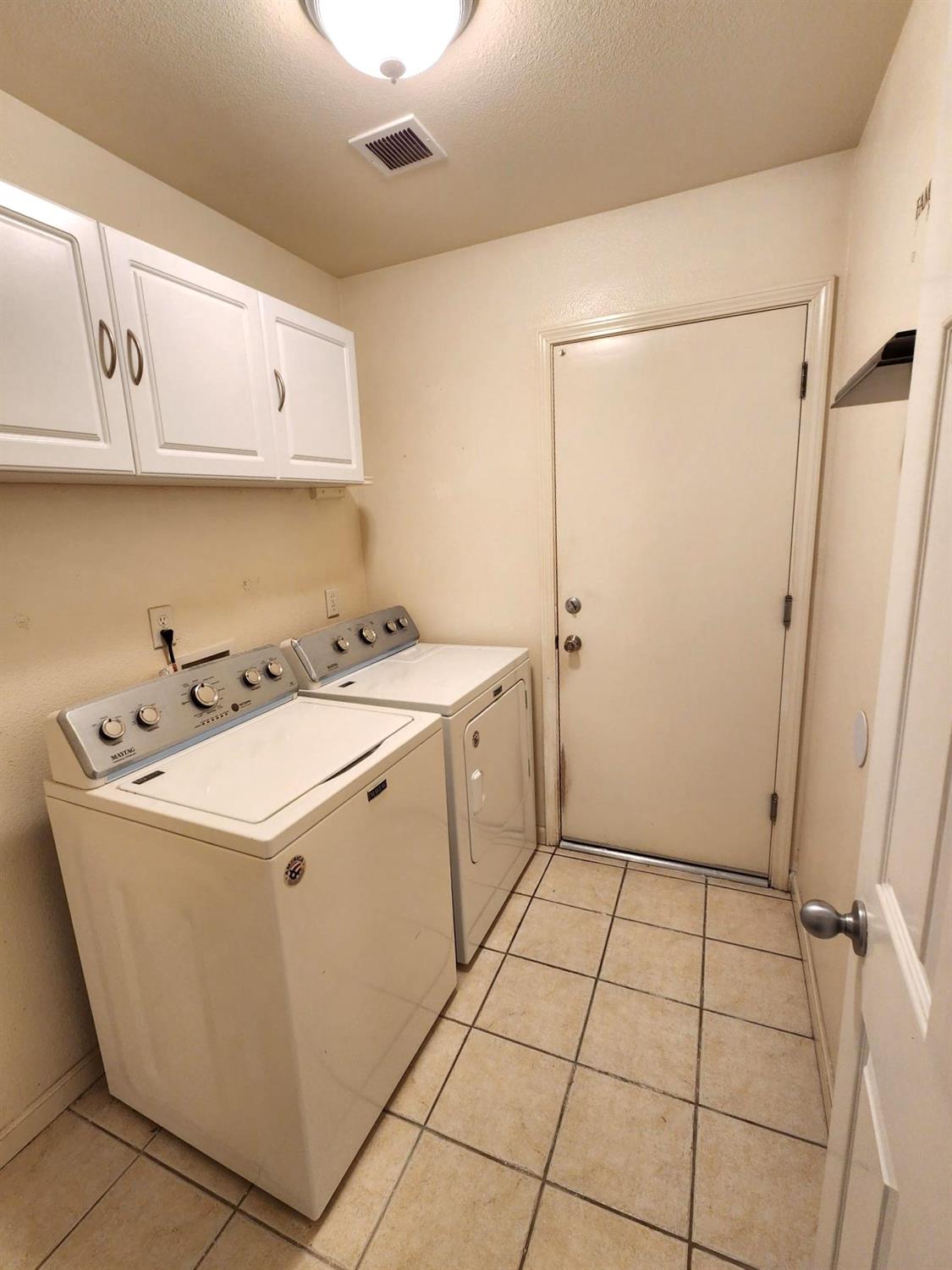 5615 W Pine Ave, Fresno, CA 93722