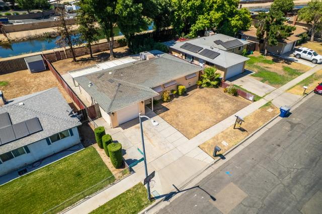 2501 W Indianapolis Ave, Fresno, CA 93705