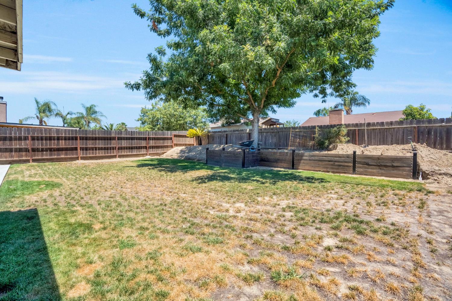 2086 Mitchell Ave, Selma, CA 93662