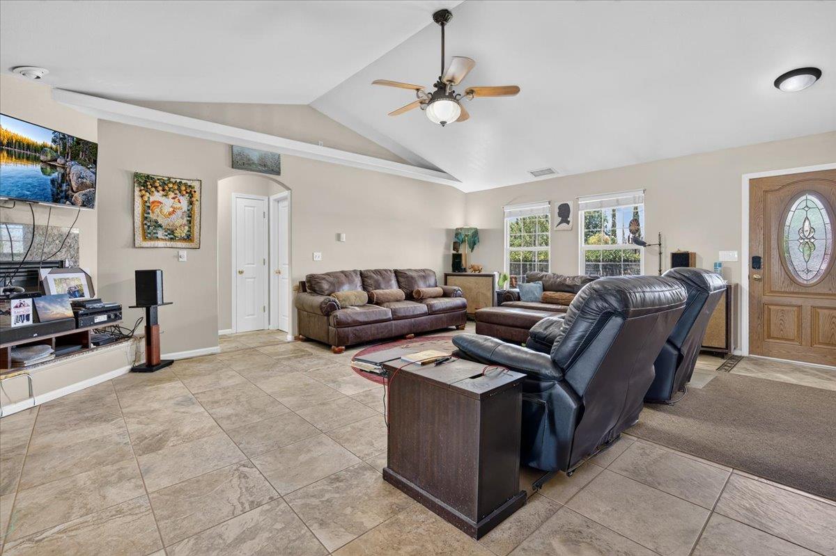 36692 Blanca Ave, Madera, CA 93636