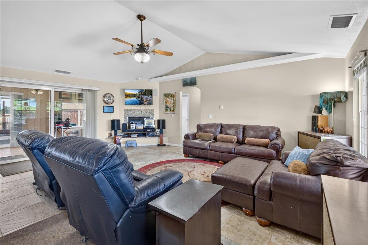 36692 Blanca Ave, Madera, CA 93636