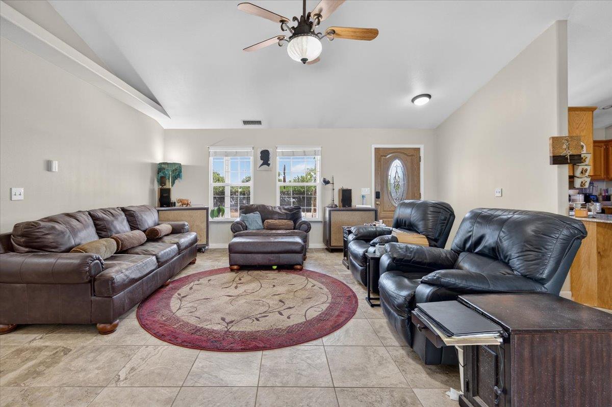 36692 Blanca Ave, Madera, CA 93636