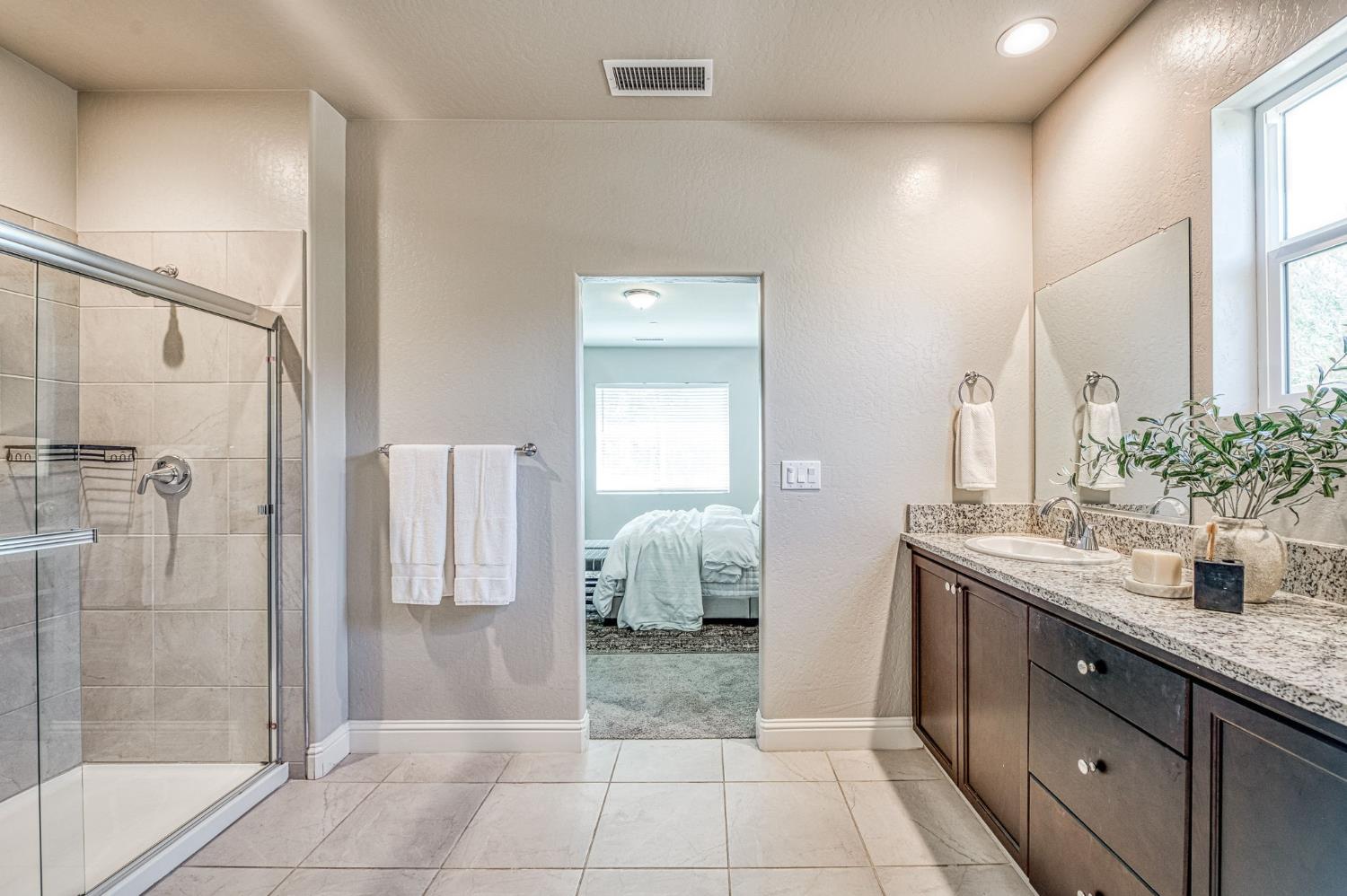 4596 Orchard Hills Rd, Madera, CA 93636