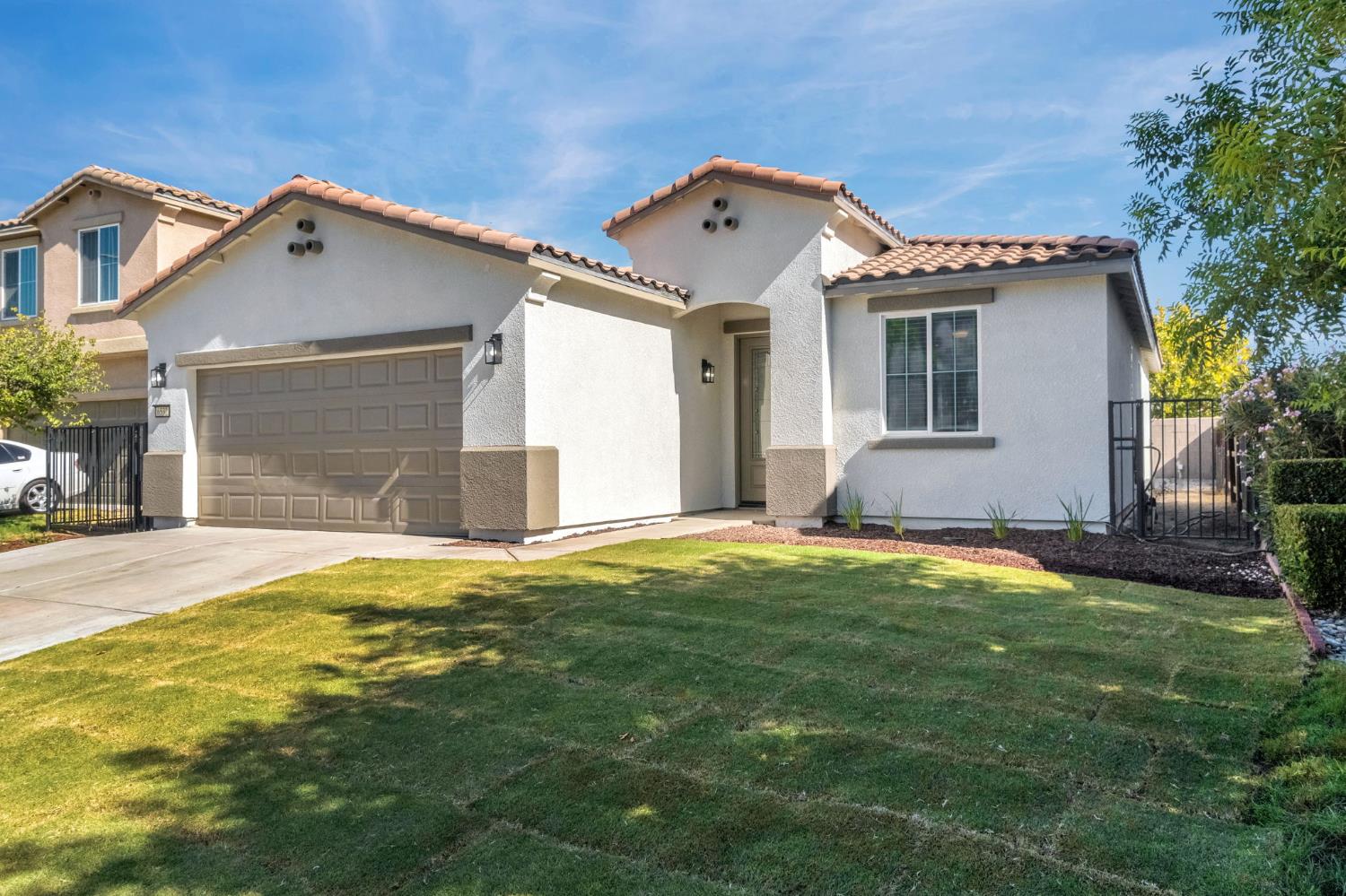 6532 E Atchison St, Fresno, CA 93727