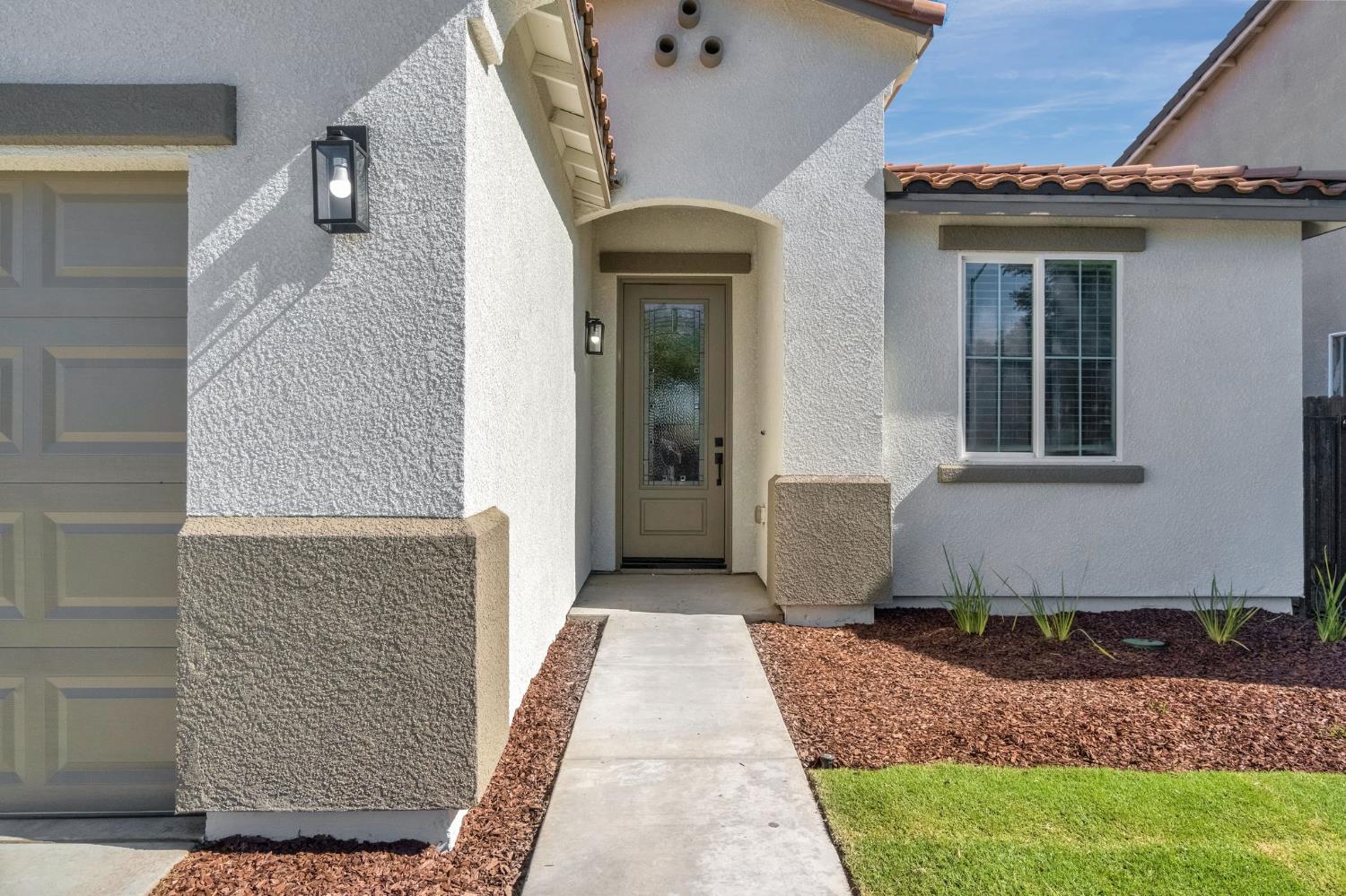 6532 E Atchison St, Fresno, CA 93727