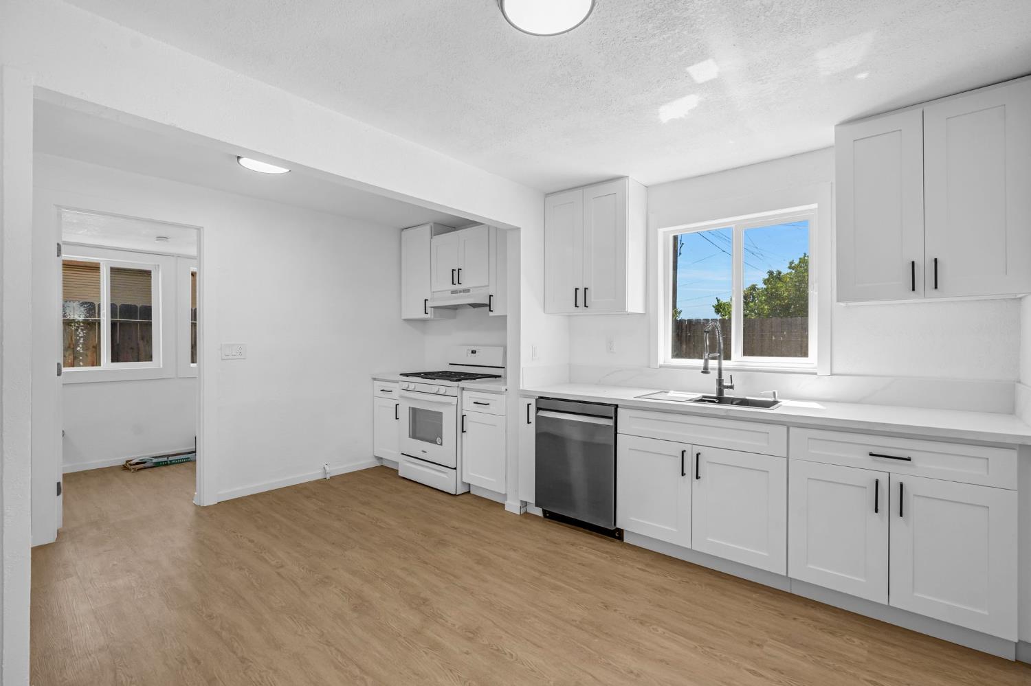 2022 Sylvia, Selma, CA 93662