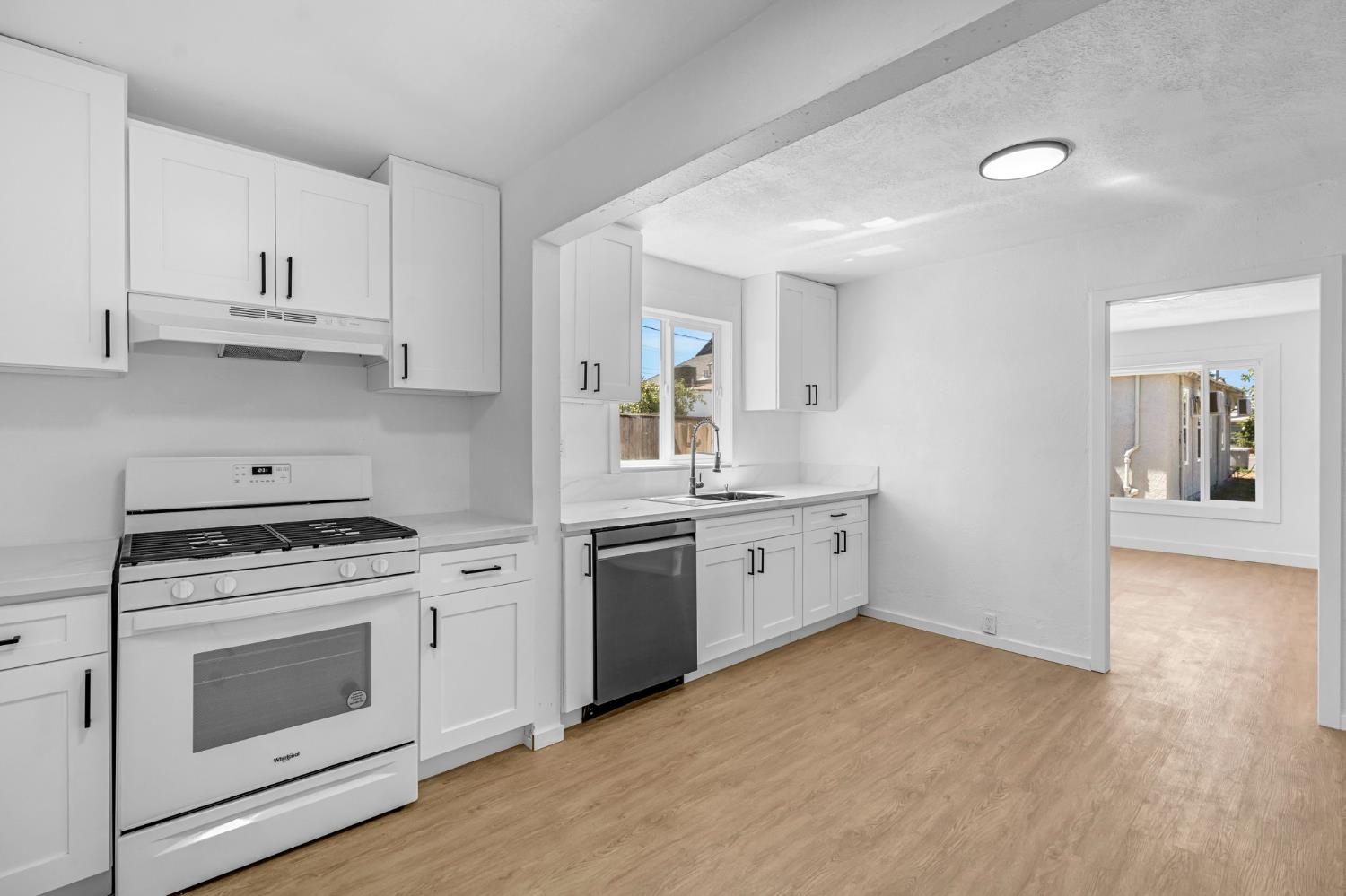2022 Sylvia, Selma, CA 93662
