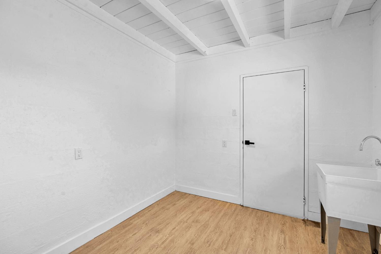115 W Buckingham, Fresno, CA 93705