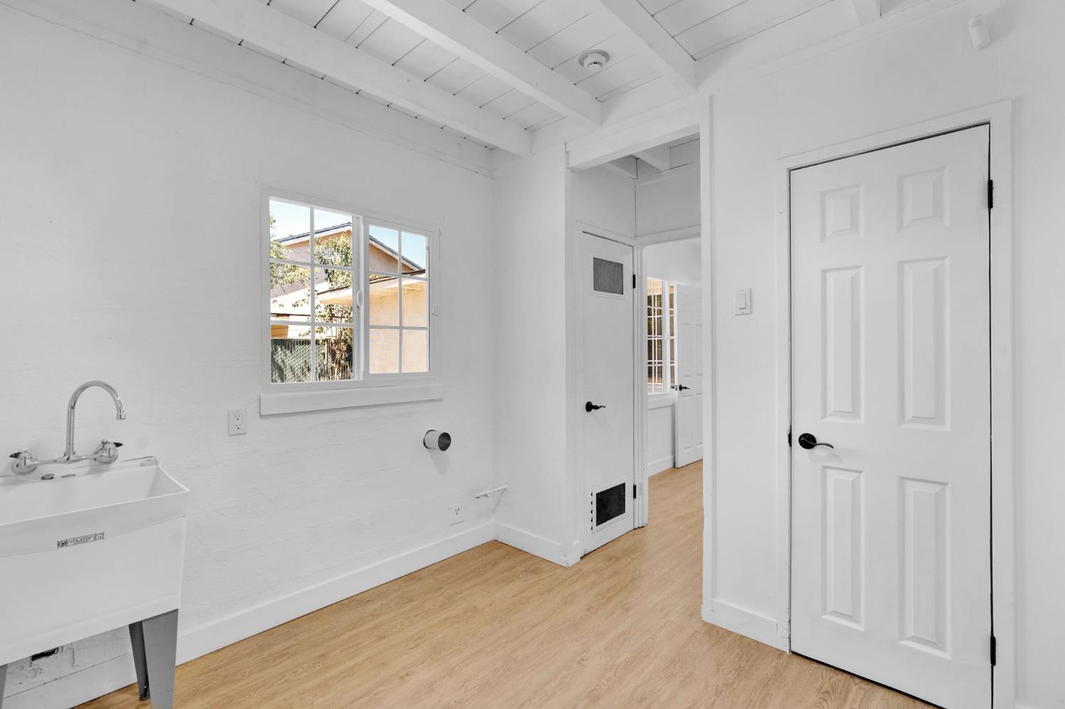115 W Buckingham, Fresno, CA 93705