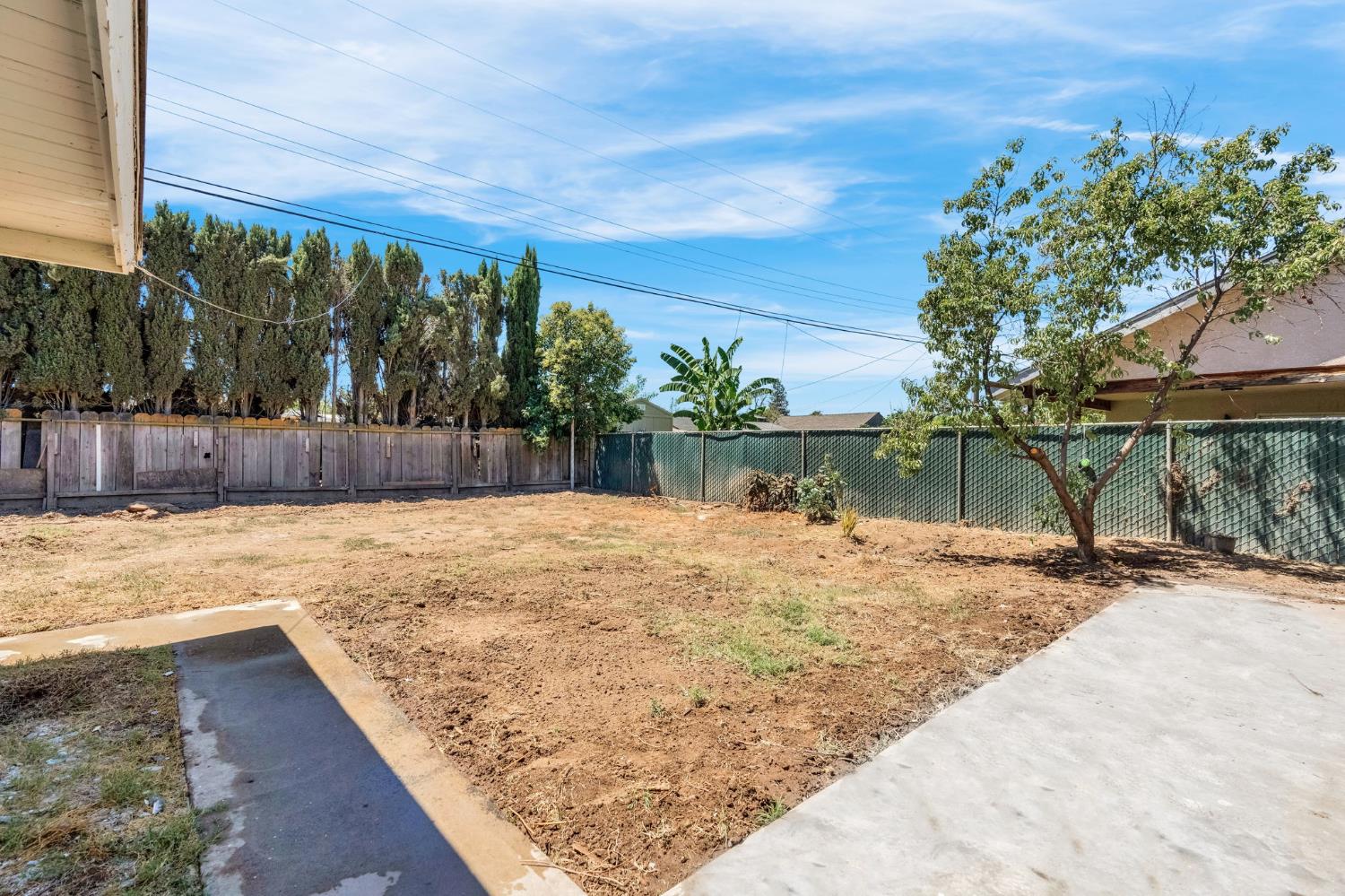 115 W Buckingham, Fresno, CA 93705