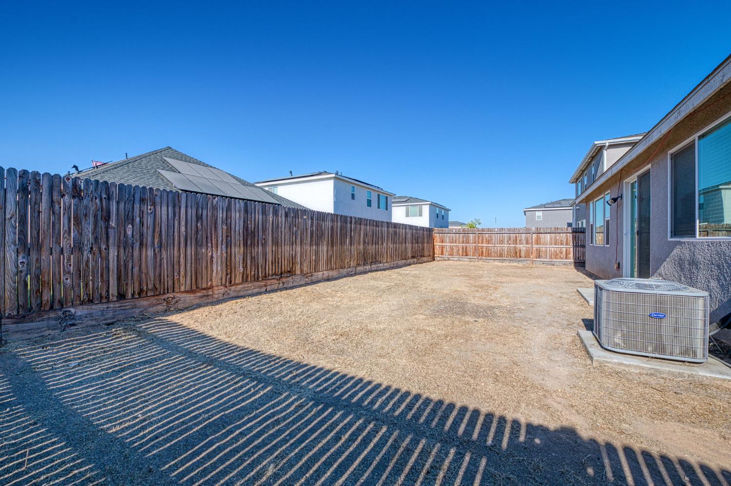 5924 W Laguna Ave, Fresno, CA 93722