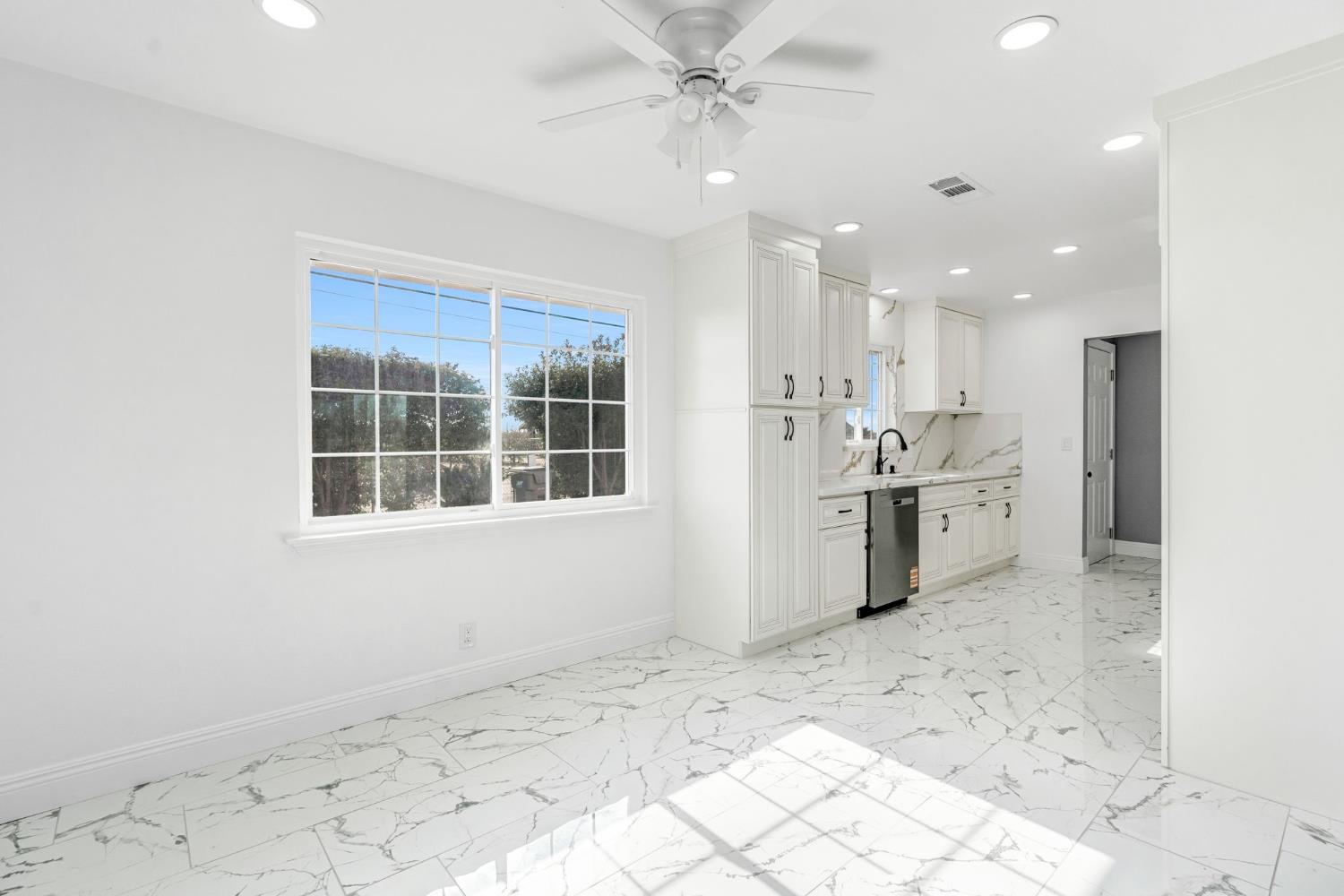 6668 W Mckinley, Fresno, CA 93723