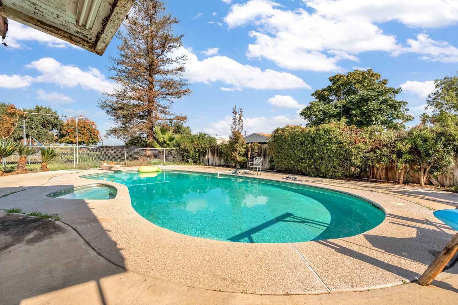 6668 W Mckinley, Fresno, CA 93723