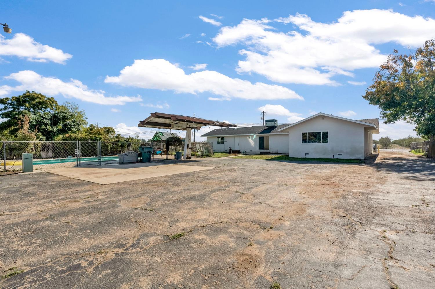 6668 W Mckinley, Fresno, CA 93723