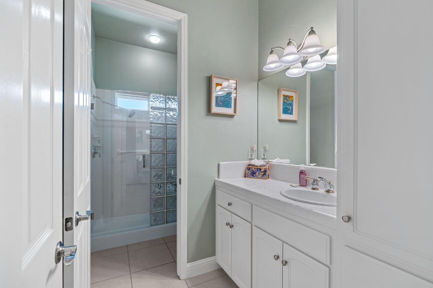 11934 E Harvard Ave, Sanger, CA 93657
