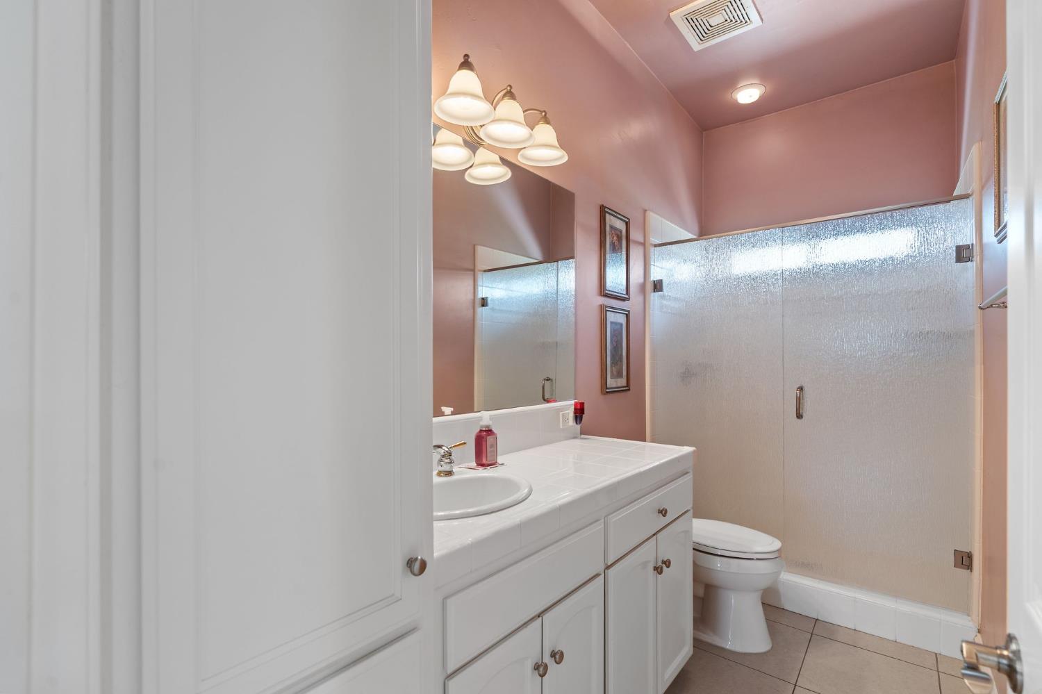 11934 E Harvard Ave, Sanger, CA 93657