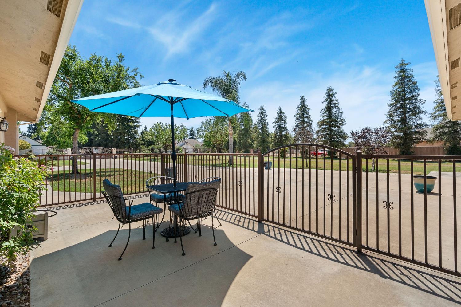 11934 E Harvard Ave, Sanger, CA 93657