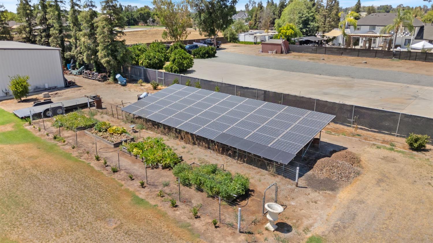 11934 E Harvard Ave, Sanger, CA 93657