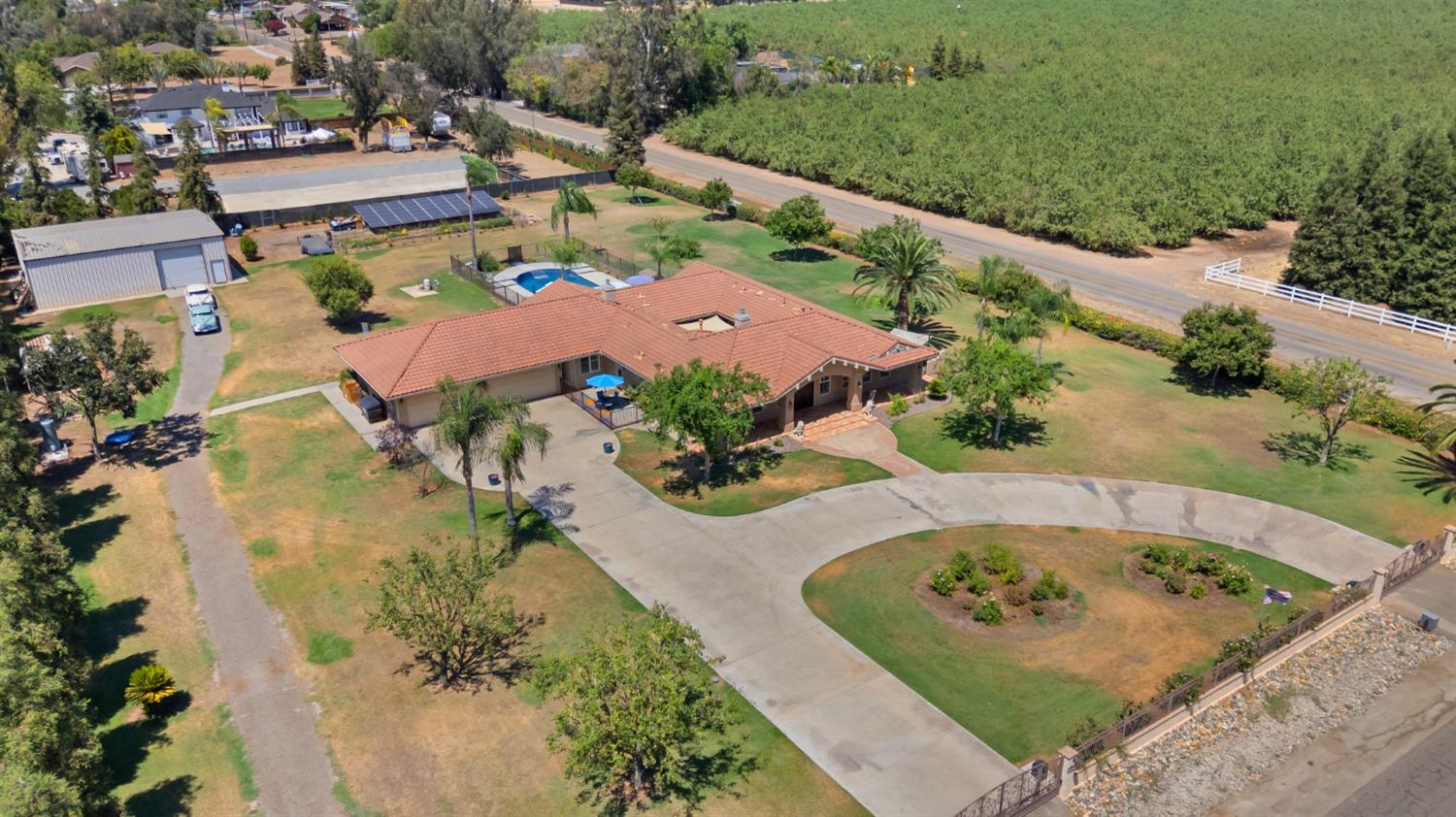 11934 E Harvard Ave, Sanger, CA 93657
