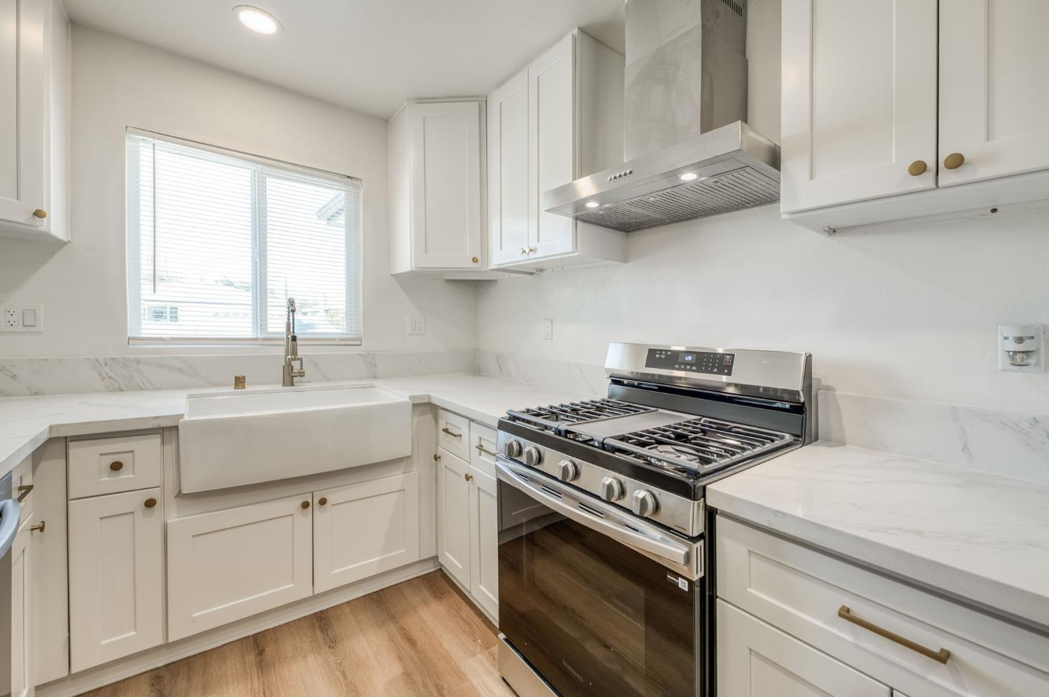 4046 E Cortland, Fresno, CA 93726