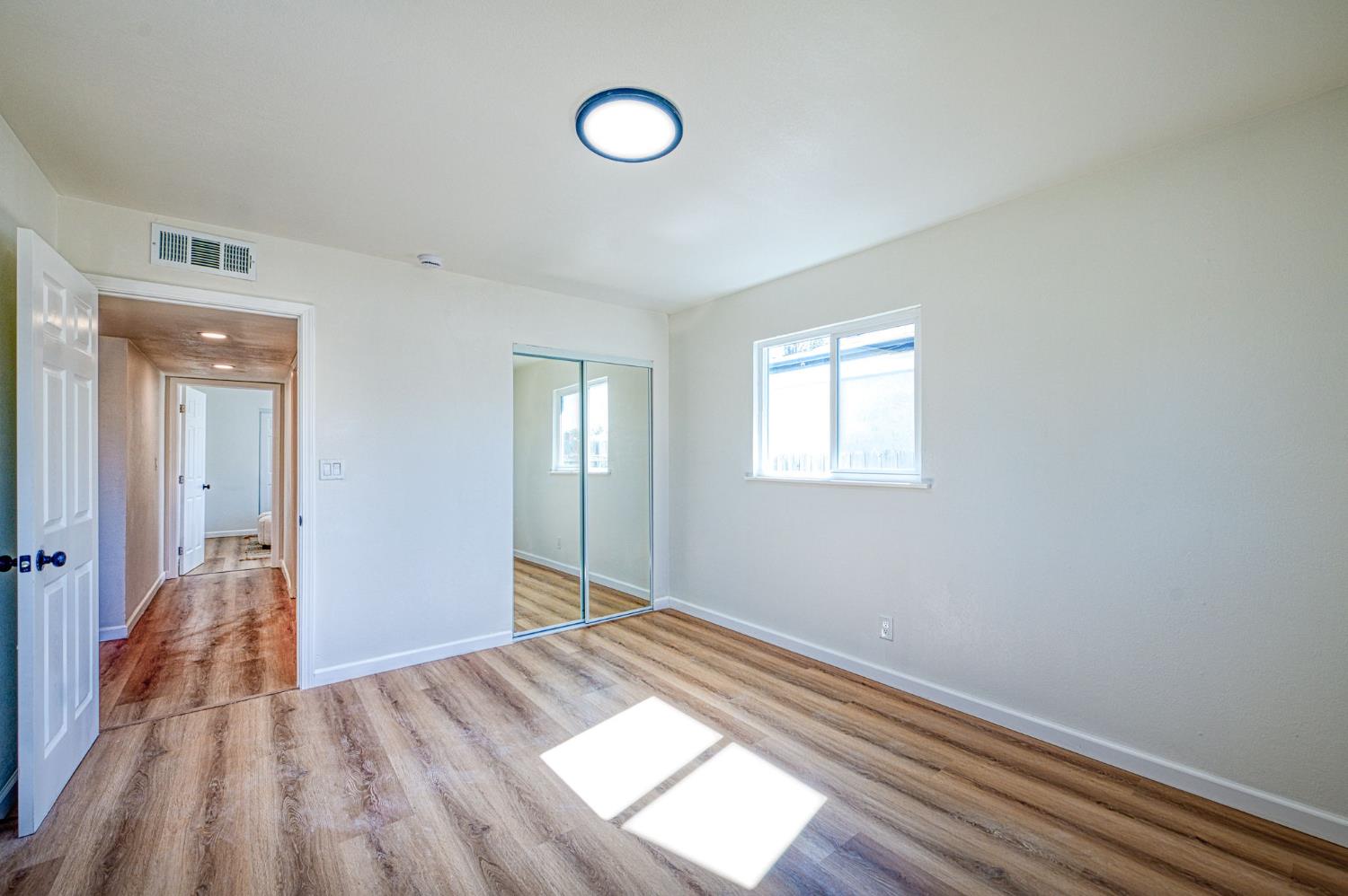 4046 E Cortland, Fresno, CA 93726