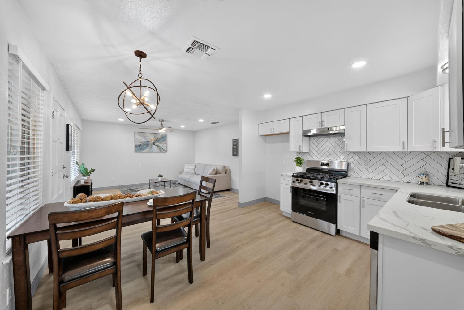4588 E Woodward Ave, Fresno, CA 93702