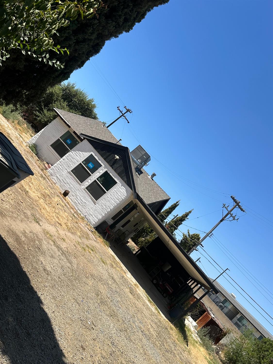 1642 W Dennett Ave, Fresno, CA 93728