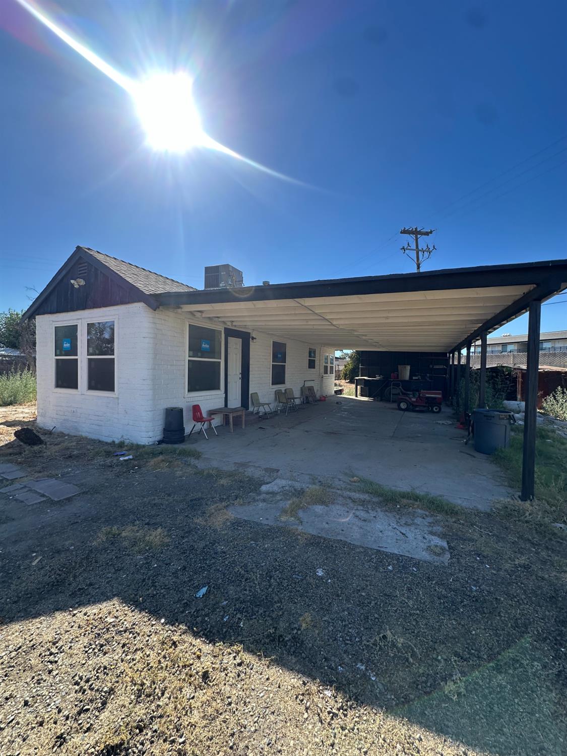 1642 W Dennett Ave, Fresno, CA 93728