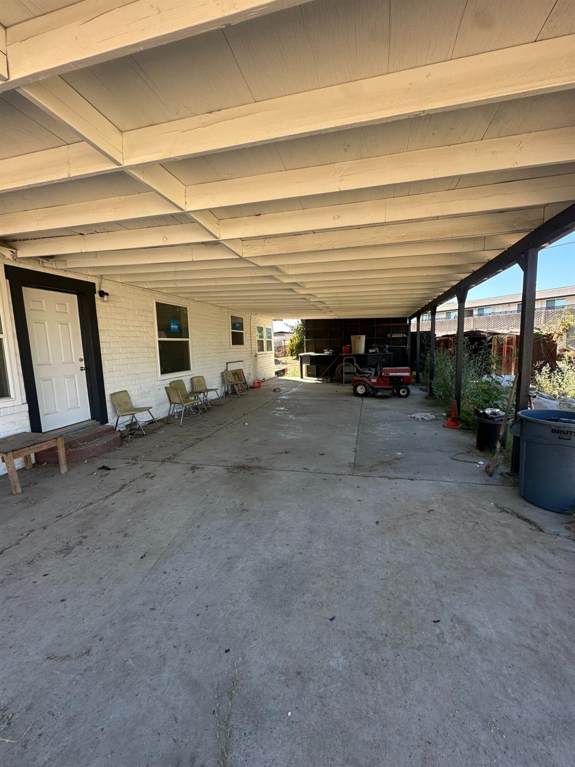 1642 W Dennett Ave, Fresno, CA 93728