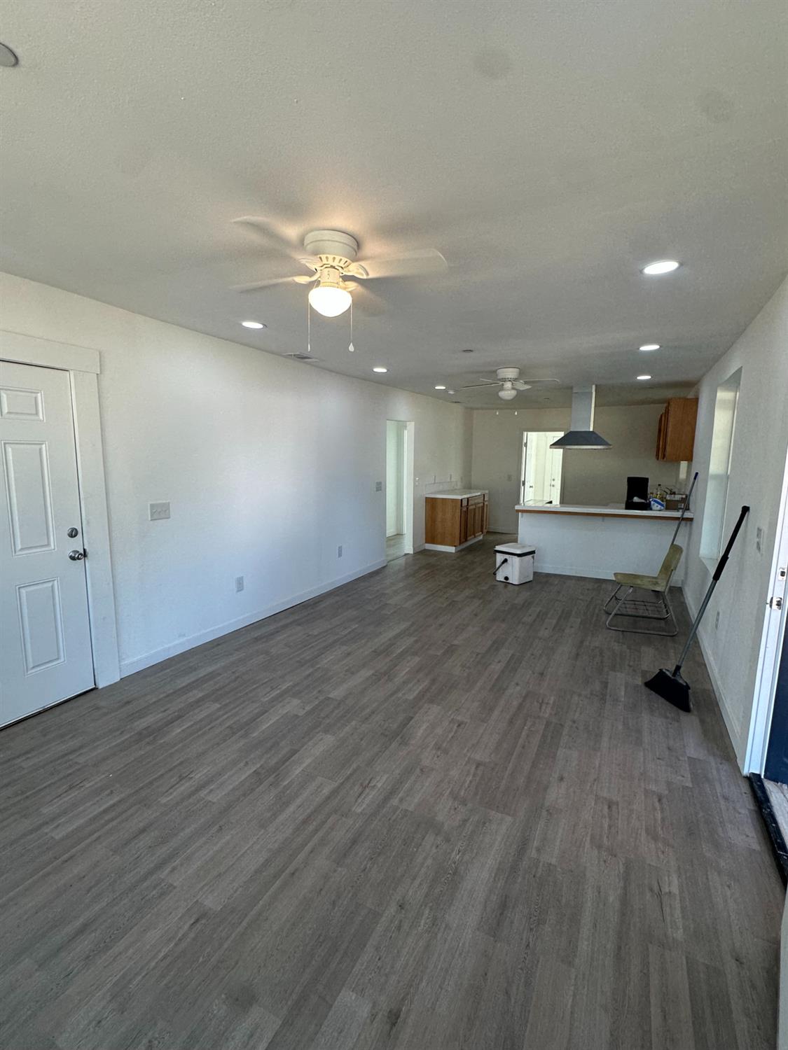 1642 W Dennett Ave, Fresno, CA 93728