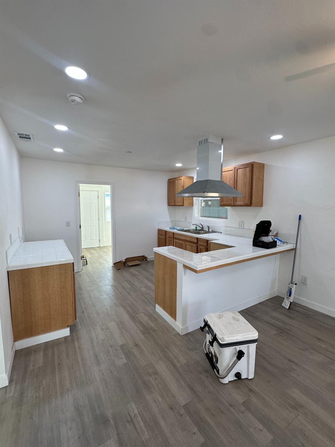 1642 W Dennett Ave, Fresno, CA 93728
