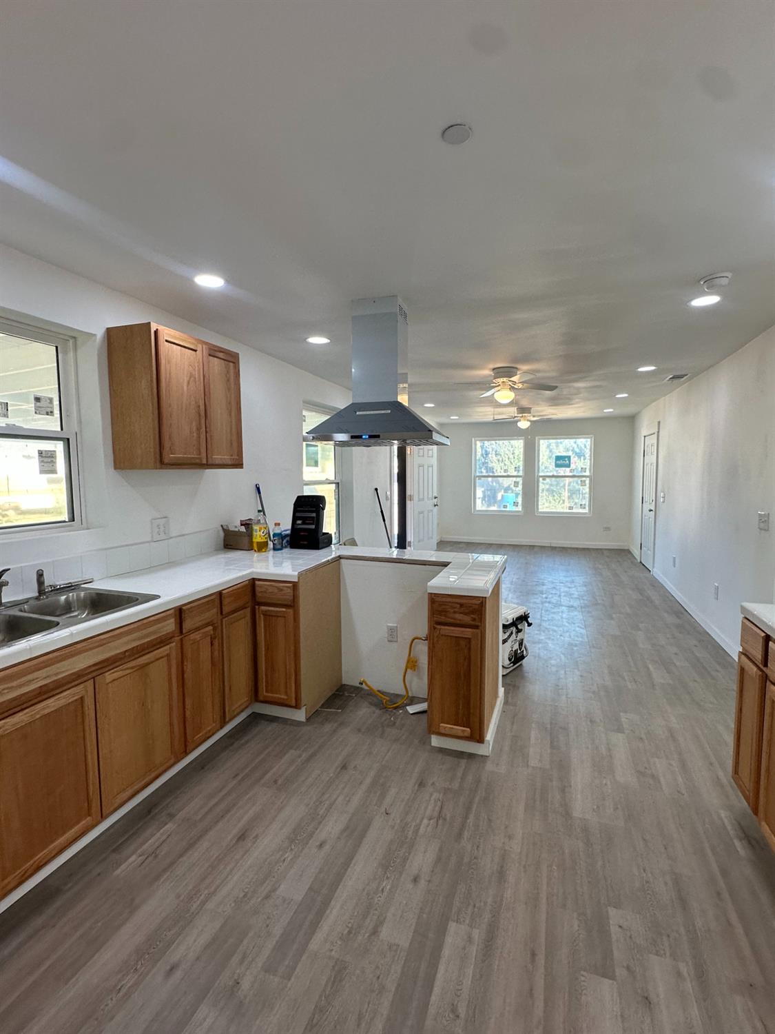 1642 W Dennett Ave, Fresno, CA 93728