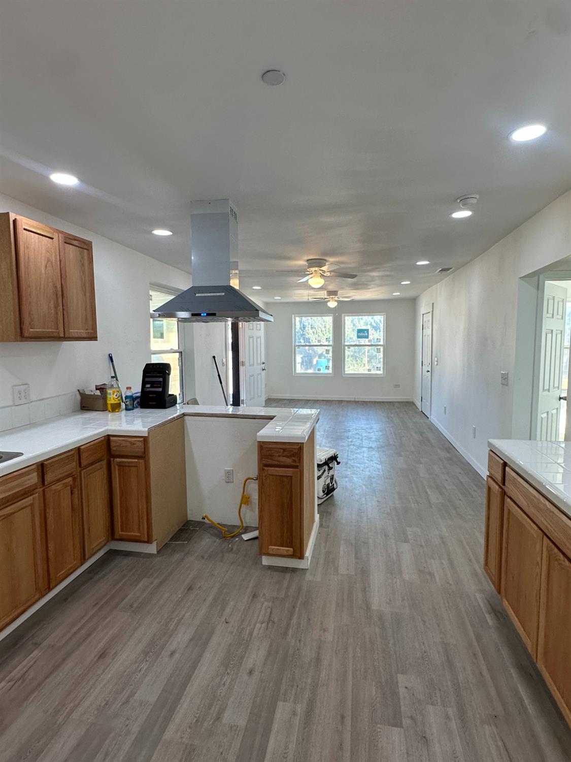 1642 W Dennett Ave, Fresno, CA 93728
