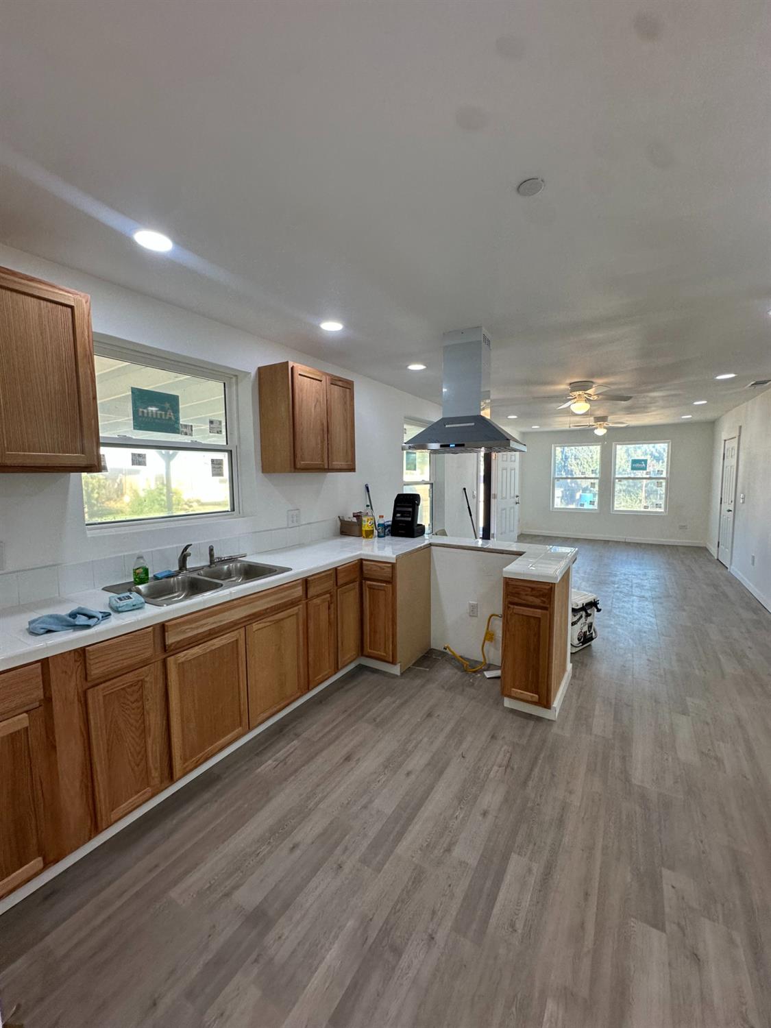 1642 W Dennett Ave, Fresno, CA 93728
