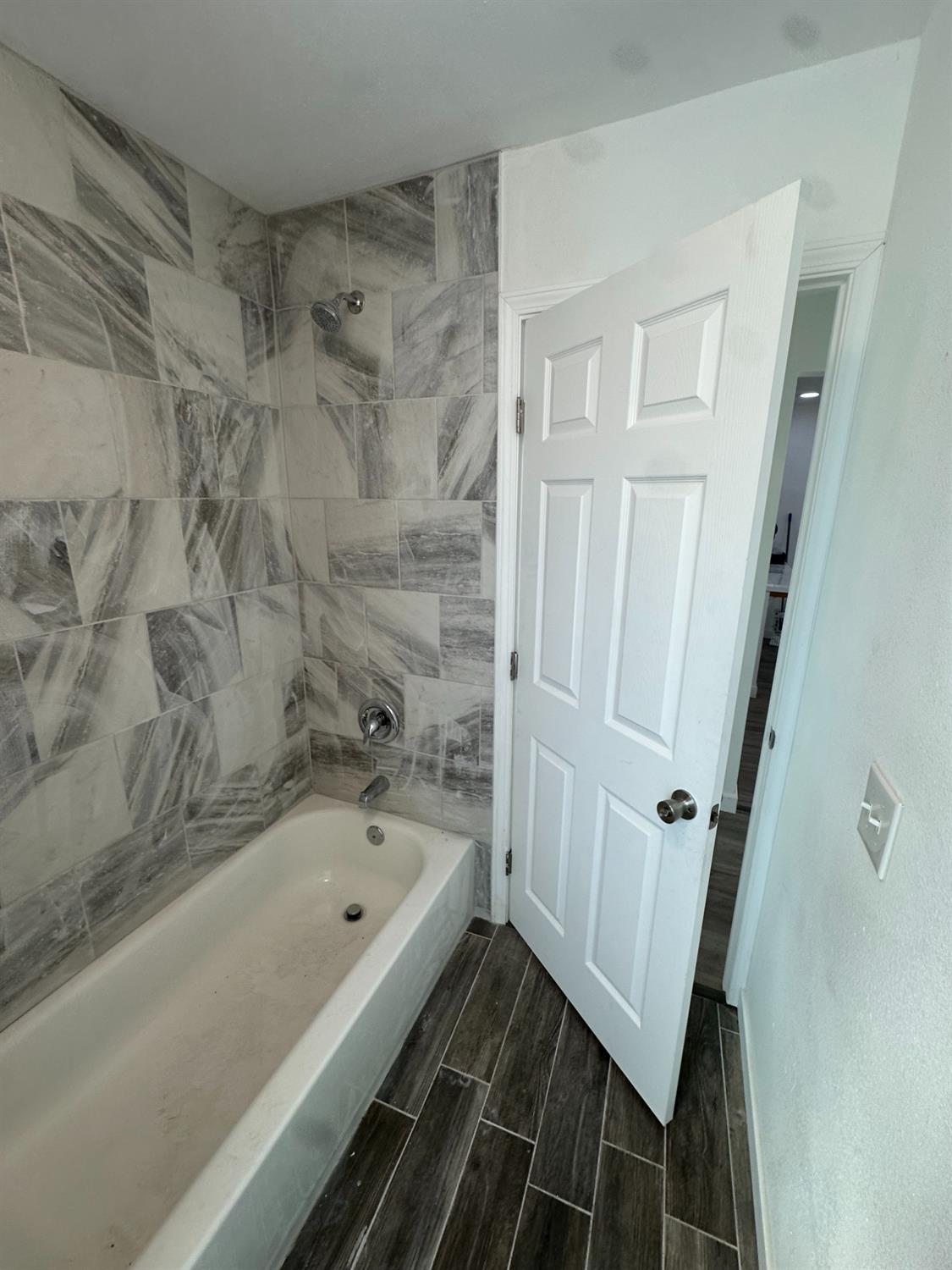 1642 W Dennett Ave, Fresno, CA 93728