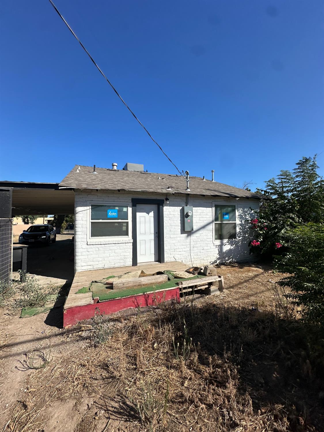 1642 W Dennett Ave, Fresno, CA 93728