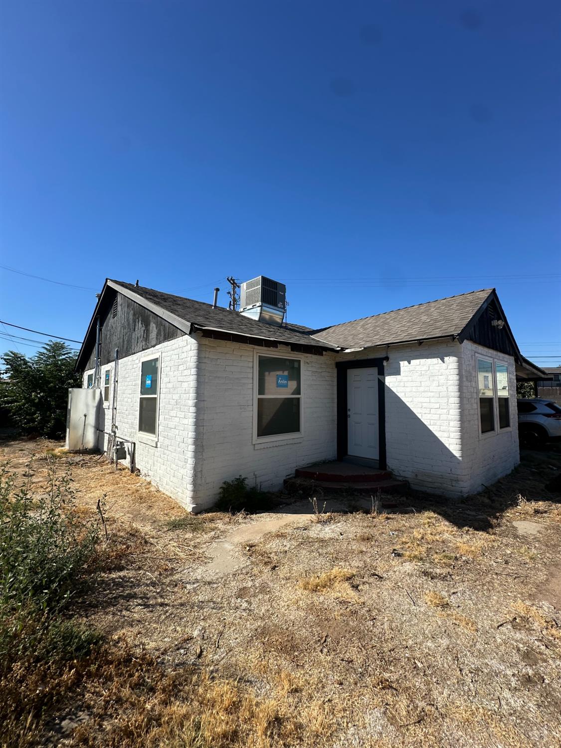1642 W Dennett Ave, Fresno, CA 93728