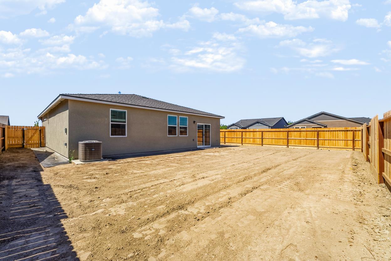 628 Riley Ave #197, Chowchilla, CA 93610
