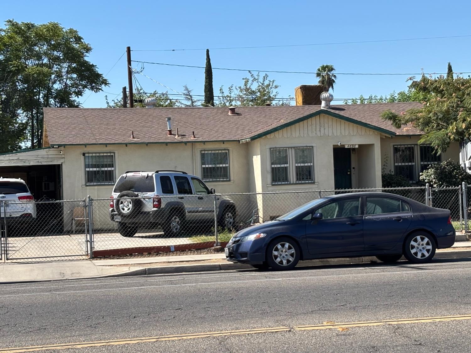 4698 E Church Ave, Fresno, CA 93725