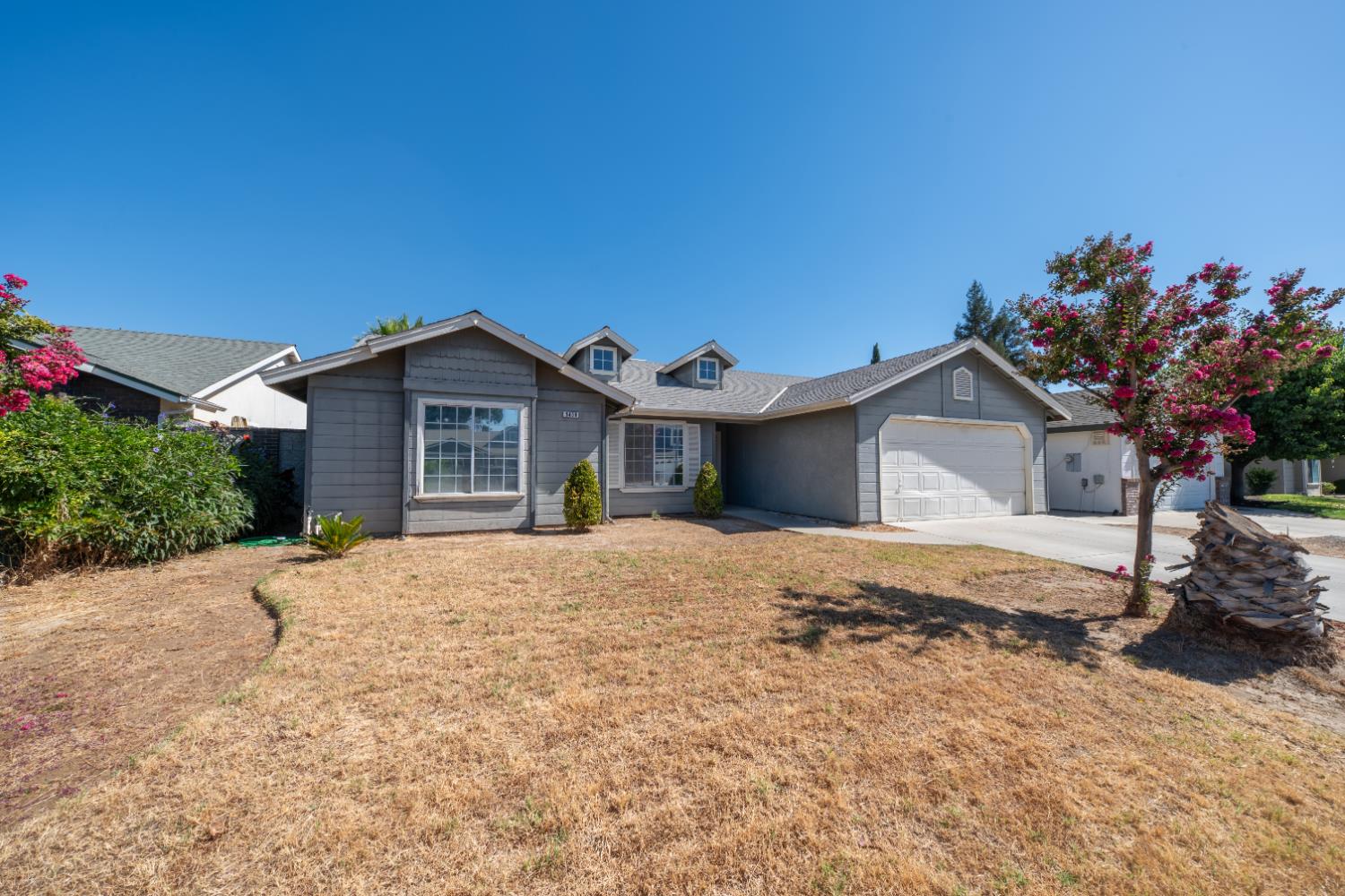 5430 W Fedora, Fresno, CA 93722
